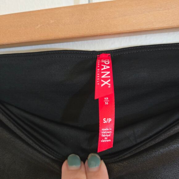 SPANX Faux Leather Leggings White Side Stripe Black Size Small - Picture 8 of 10